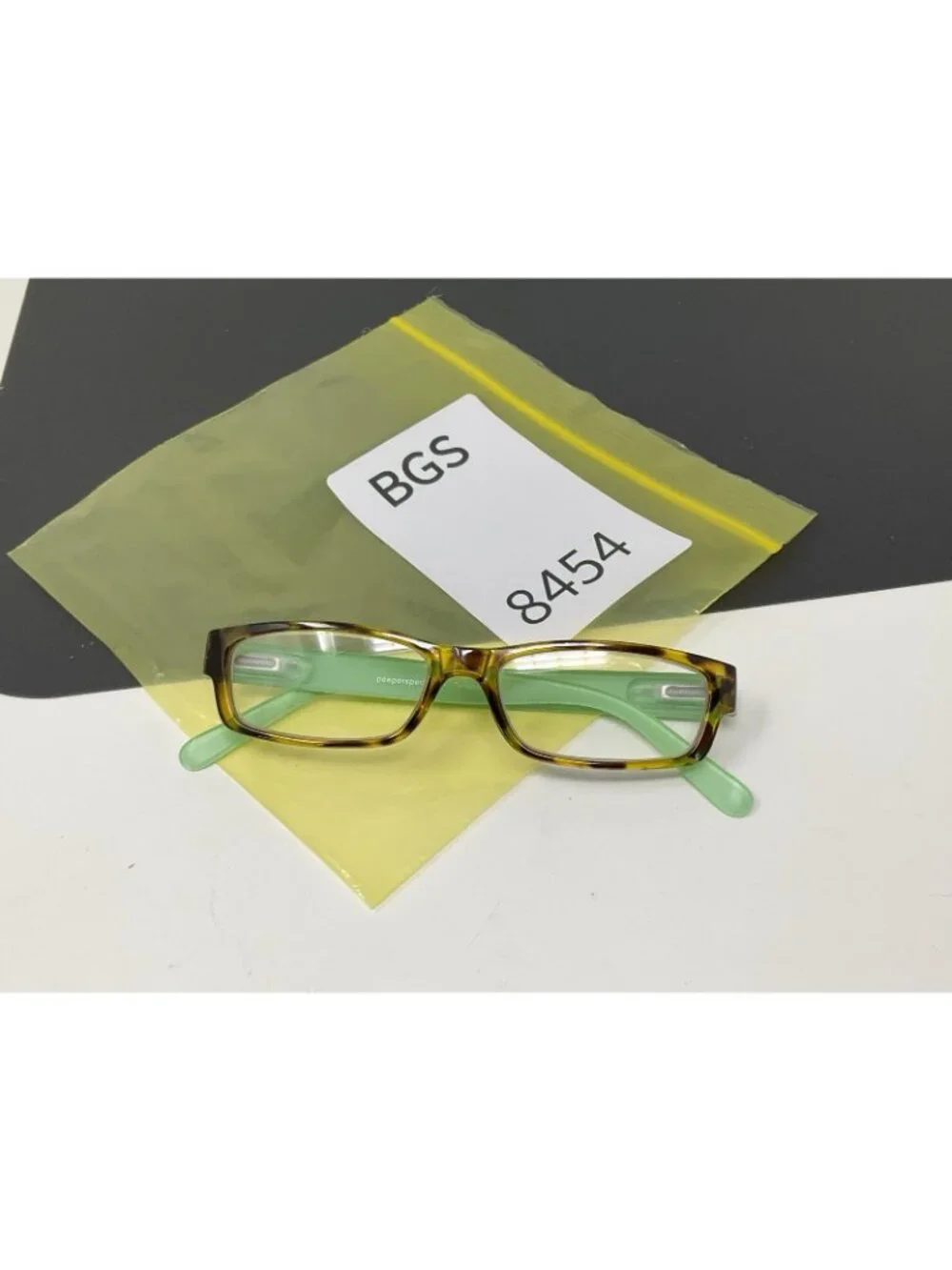 Peepers +1.50 Tortoise shell With Green Temples Reading Glasses 640